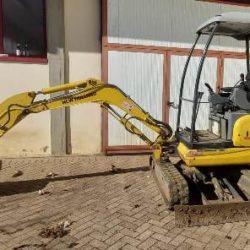 NEW HOLLAND E 18