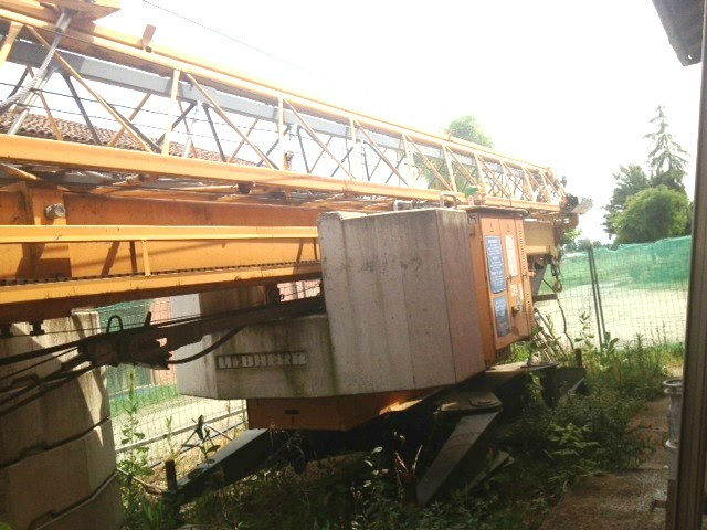 LIEBHERR 27 TT