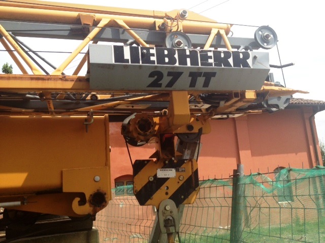 LIEBHERR 27 TT