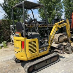 KOMATSU PC 16R