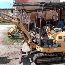 KOMATSU PC 15R-8